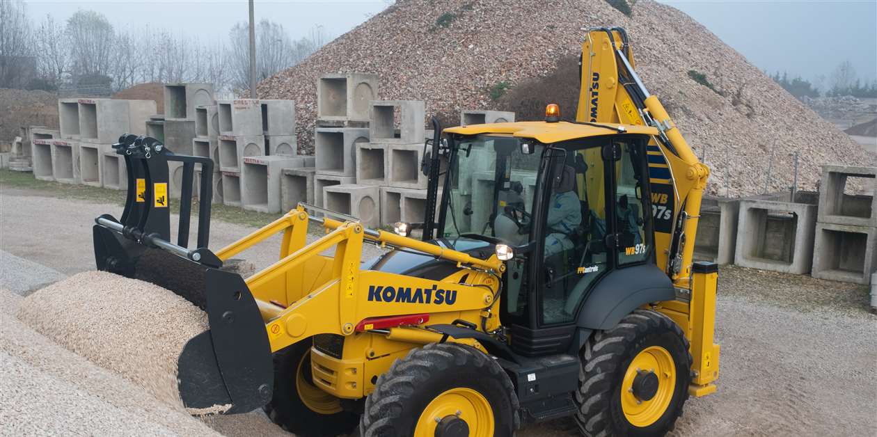 Komatsu presents new MR-5 mini excavators - KHL Group