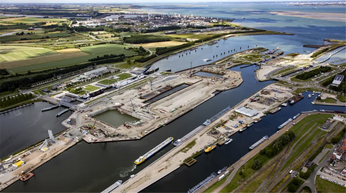 New Lock Terneuzen ©Van der Kloet Foto & Videoproducties