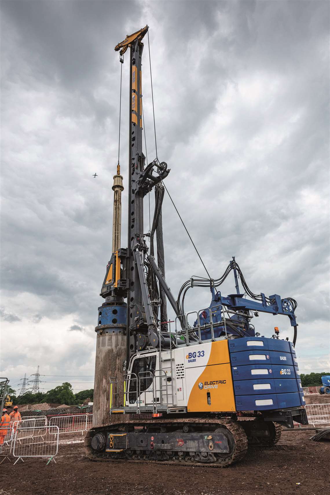 HS2 trials 100-tonne electric drilling rig - KHL Group