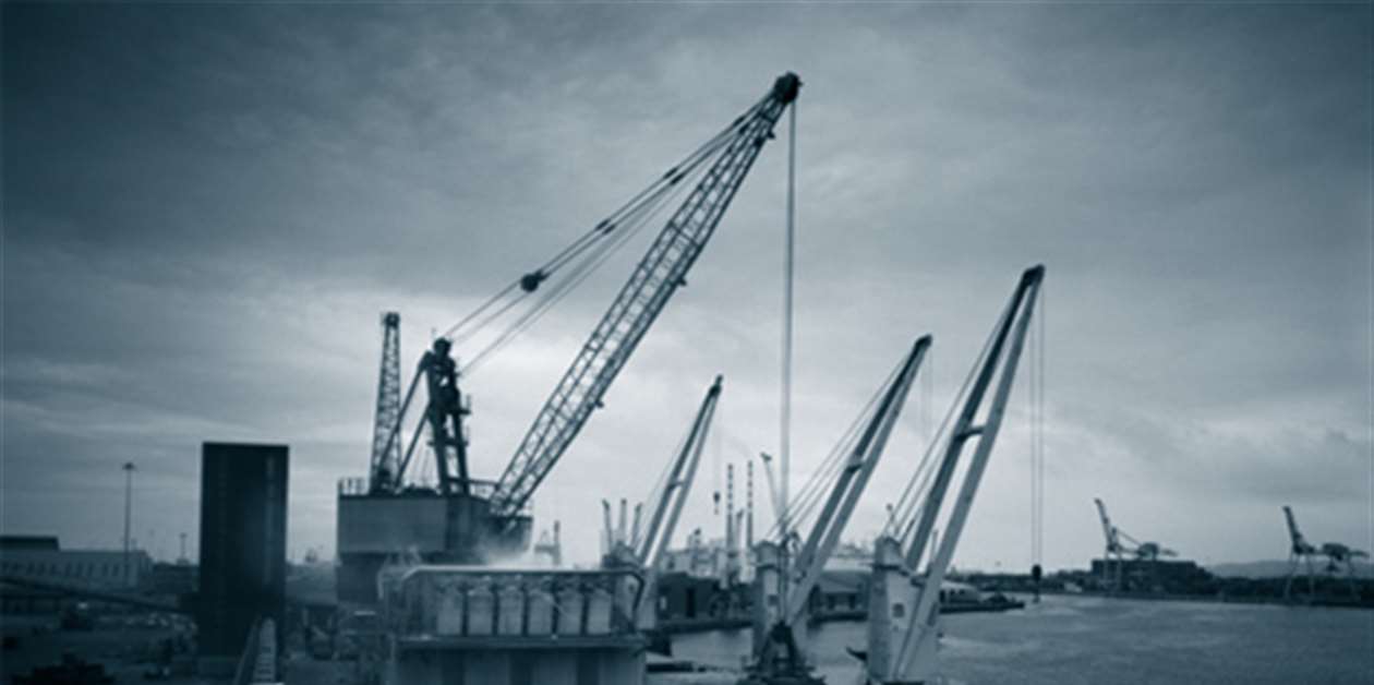 Kalmar relocates 850 tonne STS crane KHL Group