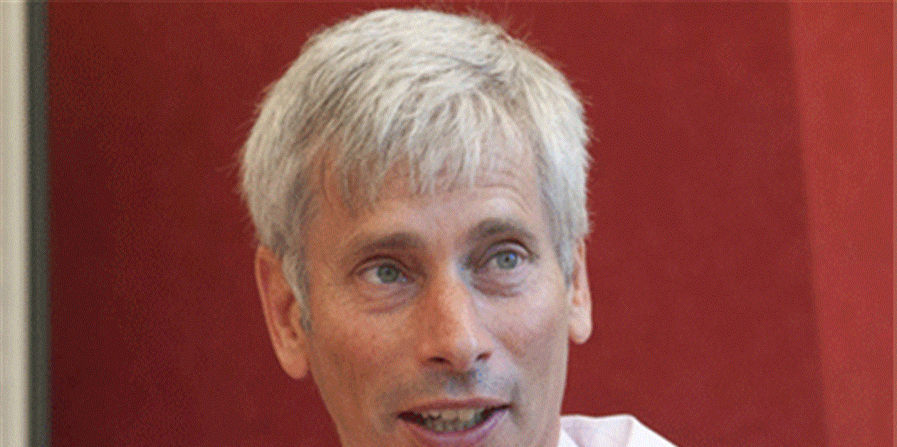 Kier chief executive to step down - KHL Group