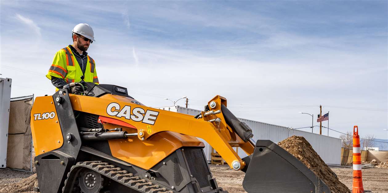 Case innovates with electrics, new machine categories - KHL Group