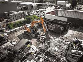 The Liebherr R 922 Crawler excavator