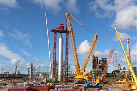 Mammoet was appointed by Orlen Lietuva to be its engineering and logistics partner
