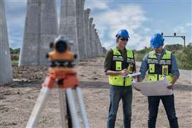Survey crew (Image: Adobe Stock)