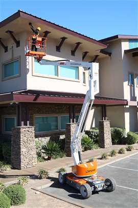 Snorkel A38E boom lift 