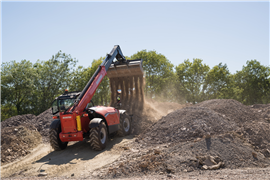 Earthmoving applications are no problem for a powerful construction telehandler