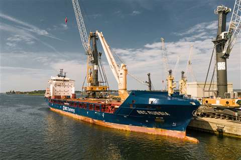 The 1,300th Liebherr harbour crane aboard the BBC-Russia vessel