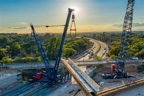 Installation of a motorway bridge in the UK using Osprey cranes