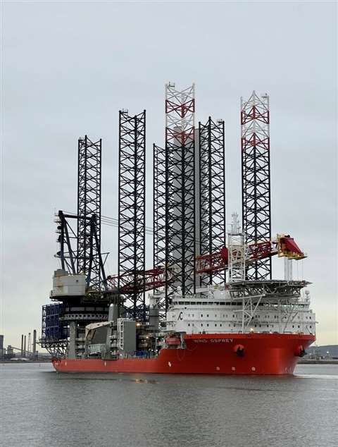 First turbine being installed at Seagreen Wind Farm