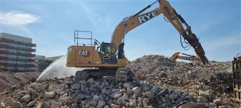 Cat Finning excavators