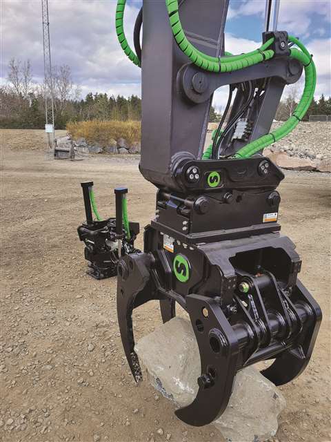 A coupler for excavators