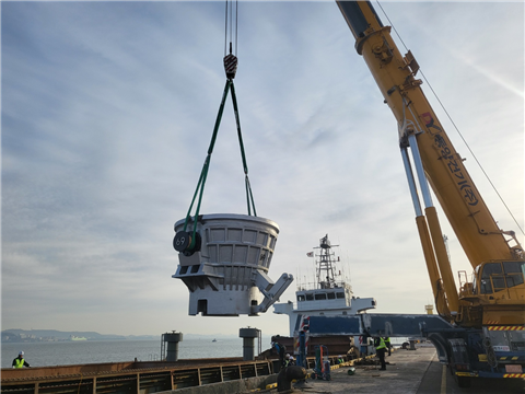 slag pot moved from china to korea port