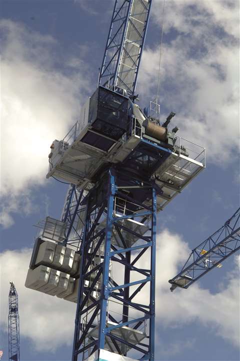 Comansa’s new LCH300 hydraulic luffing jib tower crane