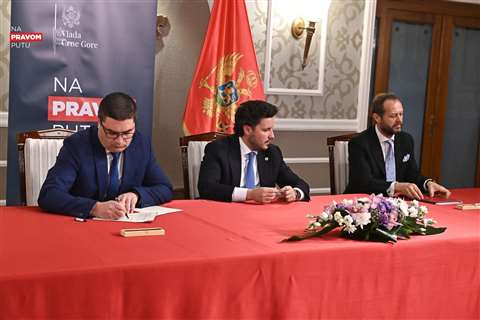 Montenegro PM Dr Dritan Abazović; Ceo of EPCG, Nikola Rovčanin; and founding partner of Chayton Capital, David Allen, at the MoU signing