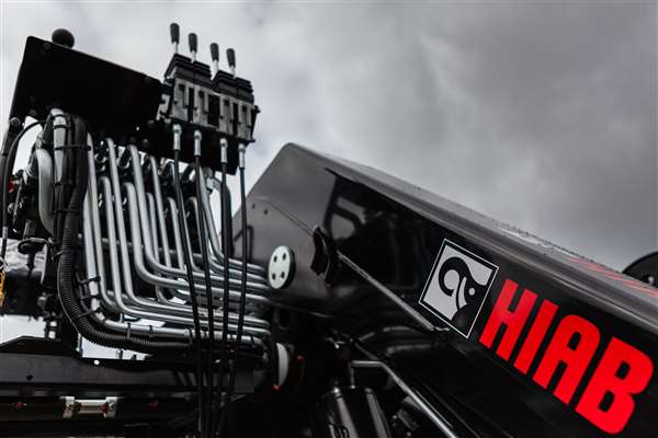 Hiab’s latest biggest crane - KHL Group