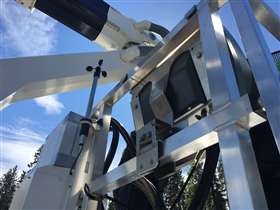 S35EM_crushing_hazard_protection