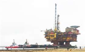 Kotug assists Allseas