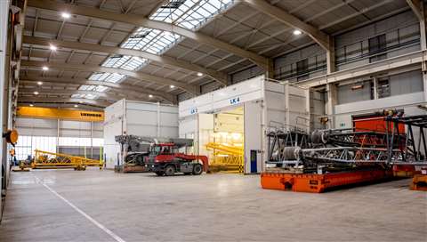 New Liebherr crawler crane painting system