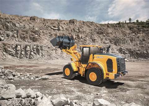 Hyundai_HL940A_New_Wheeled_Loader_1 edited