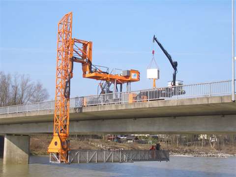A Moog under bridge unit. 