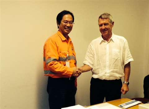 From left to right: Masa-kazu Fujiwara (deputy project director JKC Australia LNG) and Hendrik Saren