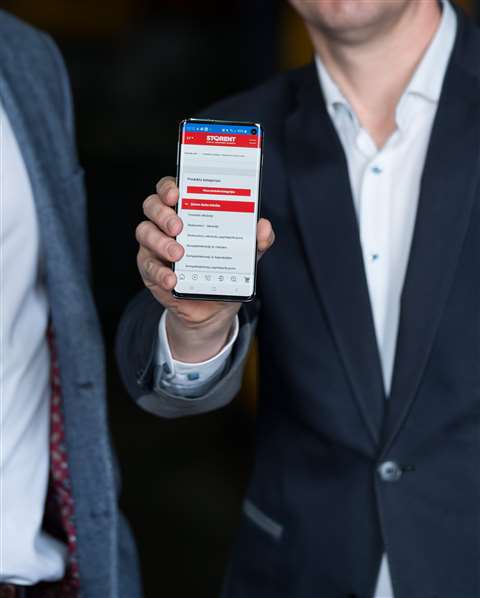 Online platform_Storent