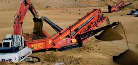 The 9-6 three way soreen will be one highlight one the Extas stand