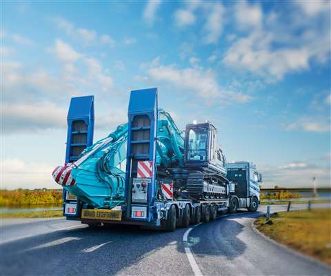 Nooteboom Manoovr trailer with 80 tonne ramps