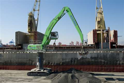 The model has a 3 metre cubed double shell grab, making it suitable for unloading bulk goods