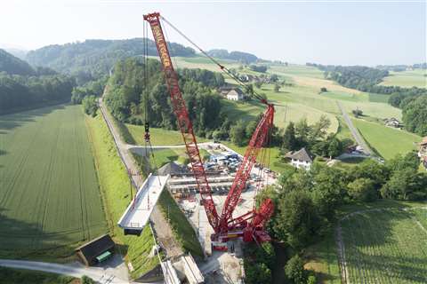 Emil Egger on the bridge lift with its liebherr LR 11000