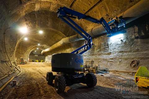 Genie Z_45_XC_boom_at handover_high_res (1)