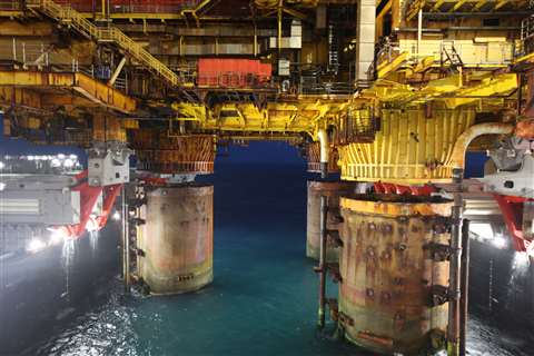 The Fast Lift operation under the Brent Bravo topsides