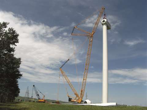 the XGC16000 hoisting a wind turbine