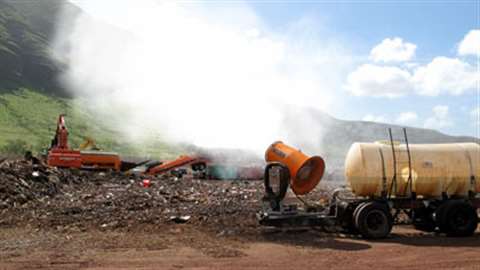 The DustBoss DB60 unit can cover an area of 1,858 square metres to both suppress dust and keep worke