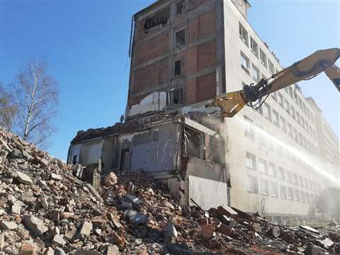 Epiroc CB 4500 Concrete Buster