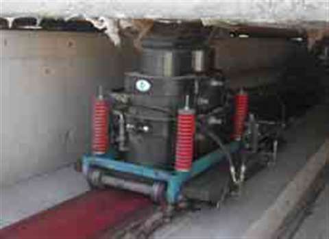 One of the 125 tonne capacity lifting jacks used on Bygging-Uddemann's Individual Pushing Caisson Ca