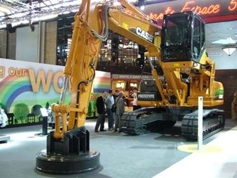 The new prototype hybrid material handling excavator from Case was revealed at Intermat.
