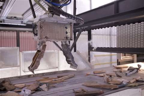 One of two ZenRobotics ZRR2 AI robots