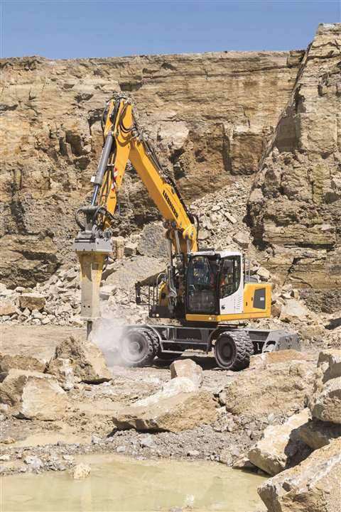 Liebherr mobile excavator a924 steinexpo 300dpi