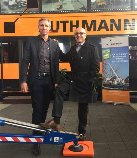 SYSTEM_LIFT_setzt_auf_LKW-Arbeitsbuehnen_von_RUTHMANN_0