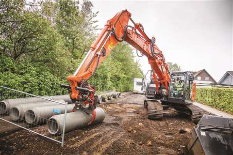 initiative launches zx225 khl excavator tonne span