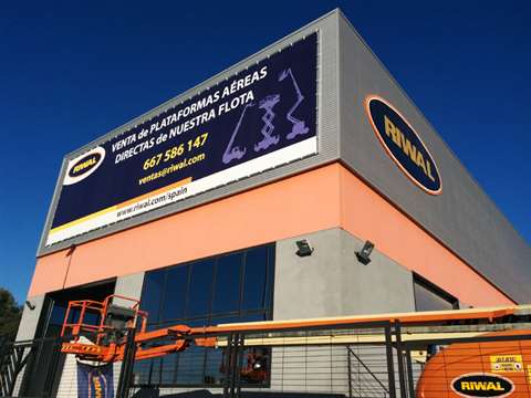 Riwal's showroom in Valencia, Spain

