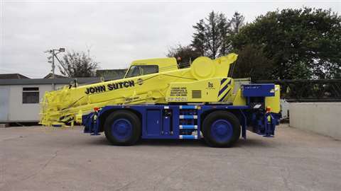 The new Kato CR-200Ri city crane
