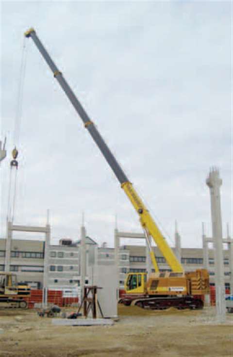 Sennebogen 683 HD at work in the Netherlands constructing a pre-cast concrete industrial building