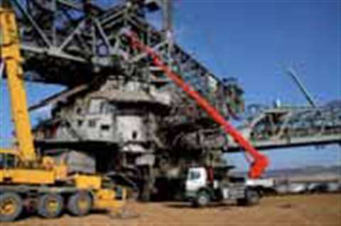 The Ruthman Steiger T370 helps to keep eight coal dredgers in good condition.