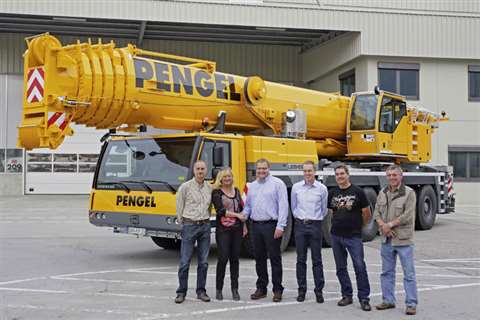 From left to right: Michael Pengel, Silvia Pengel (both of Pengel GmbH), Jens Fähse, Michael Schmaud