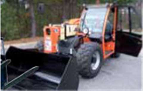 The G5-18A has a maximum capacity of 5,500 pounds with a maximum lift height of 18 feet, 4 inches. I