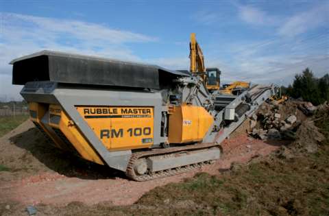 The RM100 can handle up to 200 tonnes/hour and is quiet enough to use in built-up areas.