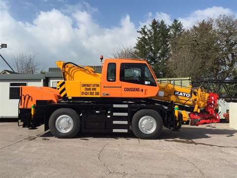 The new 20 tonne capacity Kato CR-200Ri city crane
